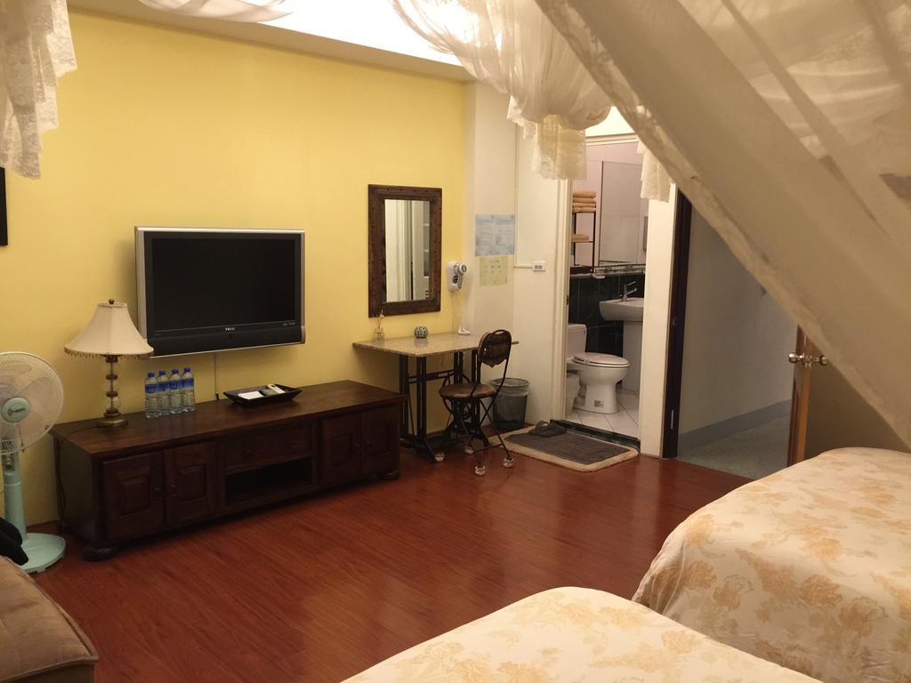 Yaya House Bed & Breakfast Jiaxin Room photo