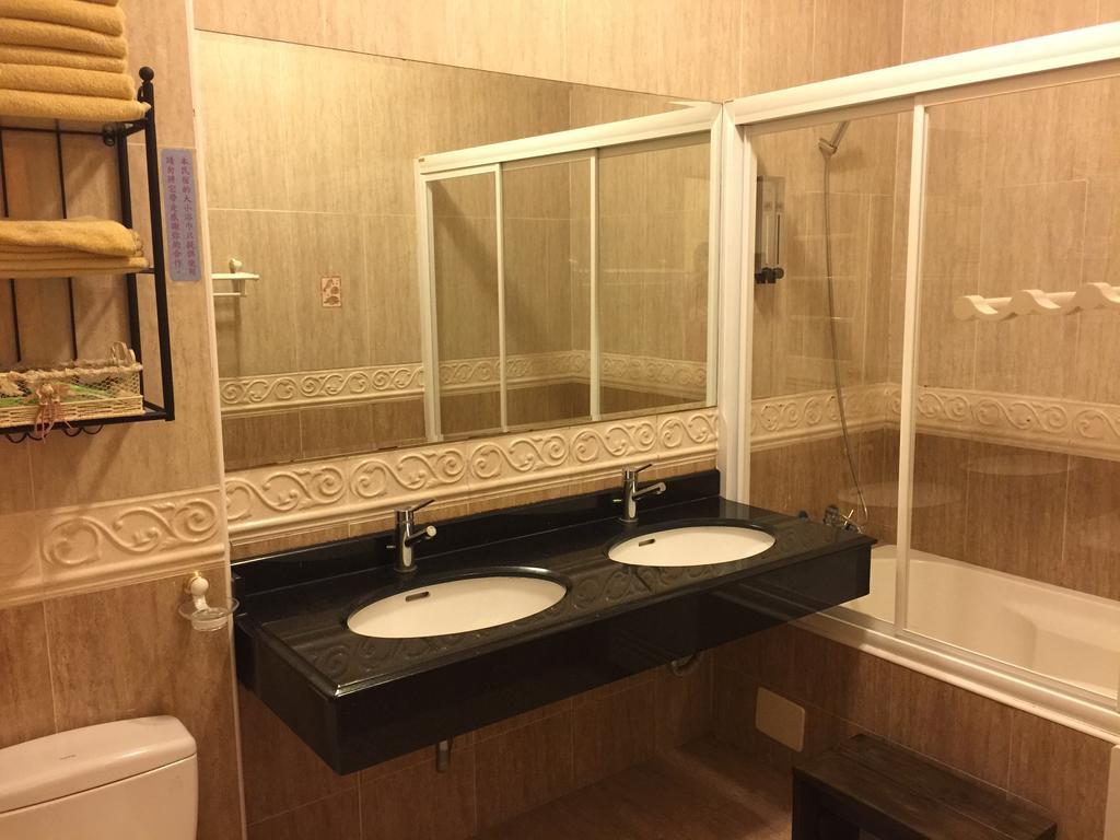 Yaya House Bed & Breakfast Jiaxin Room photo
